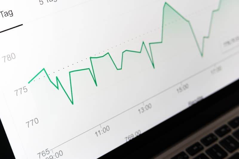 Taxe sur les holdings patrimoniales 2026 : yachts, art et bijoux